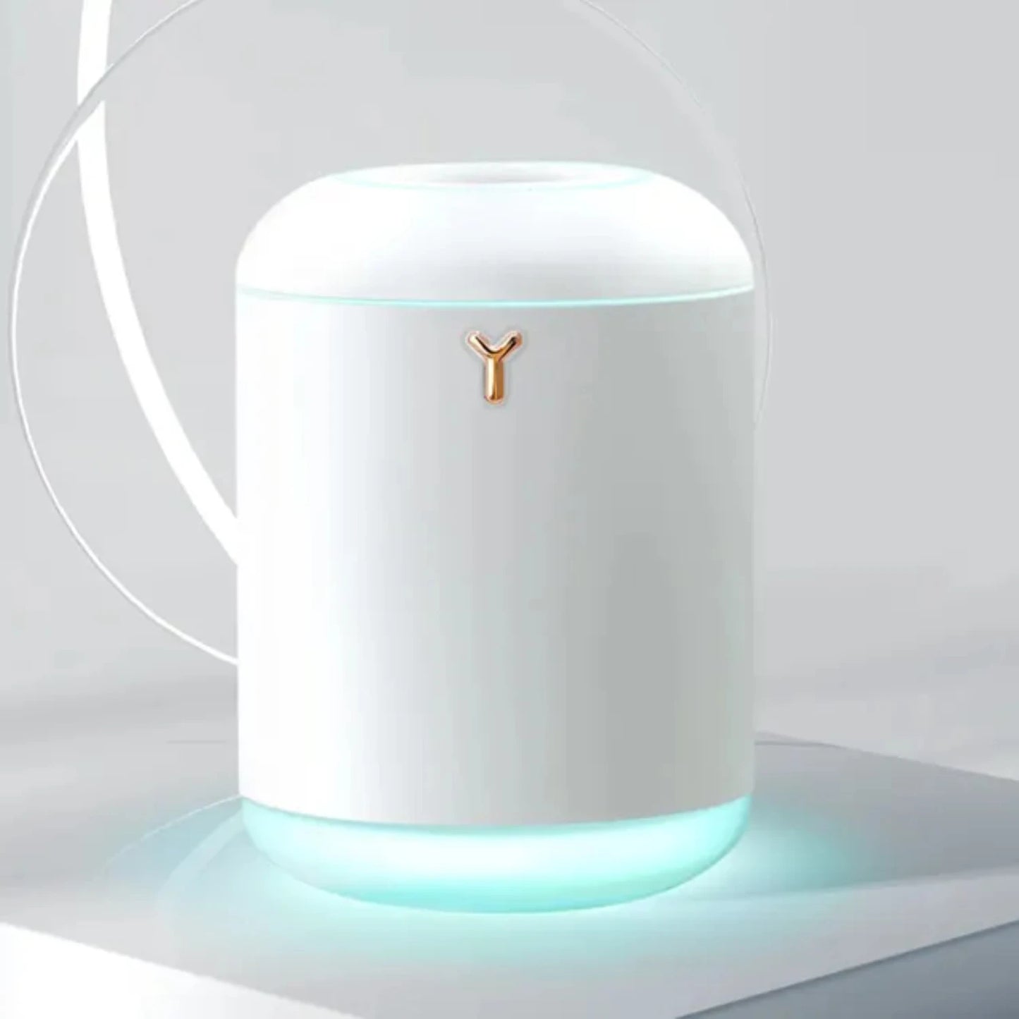 Efficient and powerful compact portable air purifier with 1000ml capacity for purification in office and bedroom. Sleek and idea